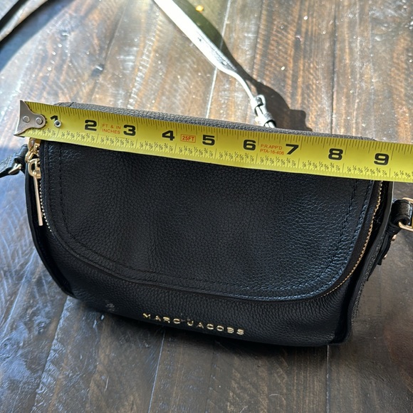 Marc Jacobs the groove medium leather
messenger bag - Picture 9 of 11